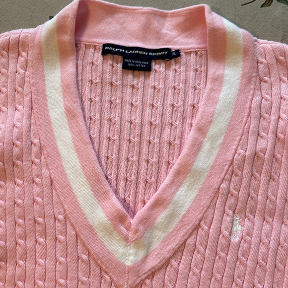 ❌LAST PRICE ❌
Ralph Lauren Sport cable knit v-neck sweater - Picture 2 of 5